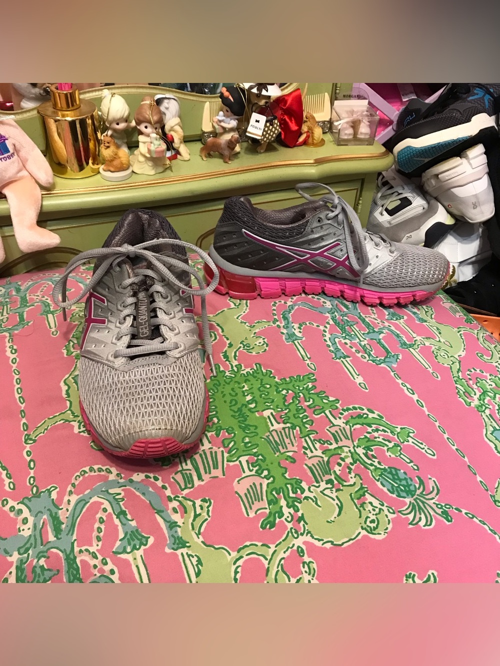 ASICS pink and gray Gel Quantum 180 shoes size 7.5